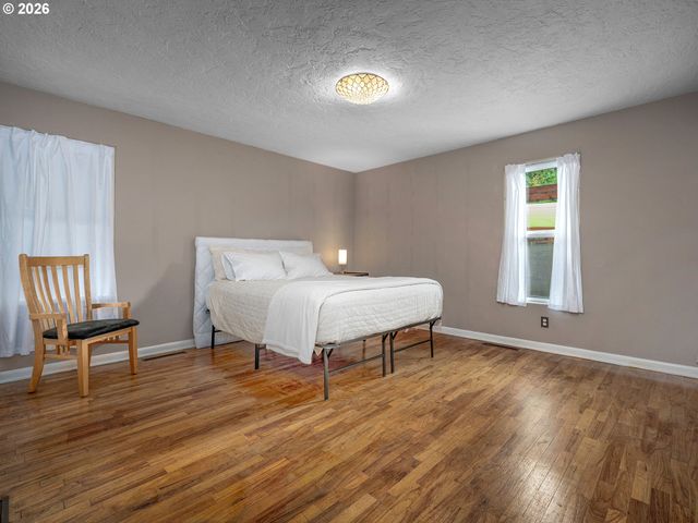 624 Ne EDISON St, Hillsboro, OR 97124