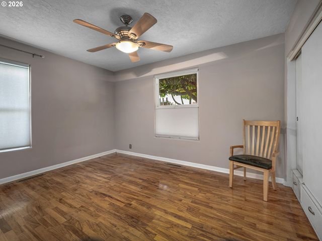 624 Ne EDISON St, Hillsboro, OR 97124