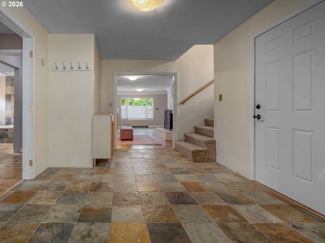 624 Ne EDISON St, Hillsboro, OR 97124