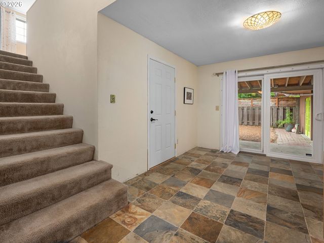 624 Ne EDISON St, Hillsboro, OR 97124