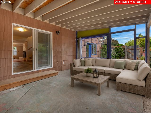 624 Ne EDISON St, Hillsboro, OR 97124