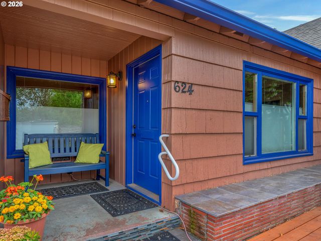 624 Ne EDISON St, Hillsboro, OR 97124