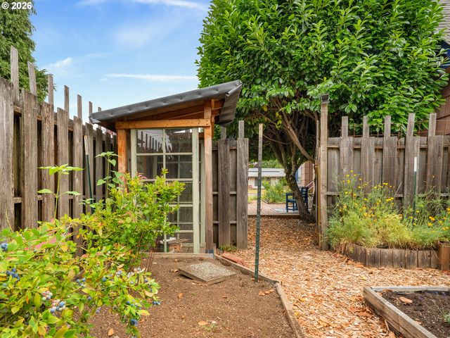 624 Ne EDISON St, Hillsboro, OR 97124
