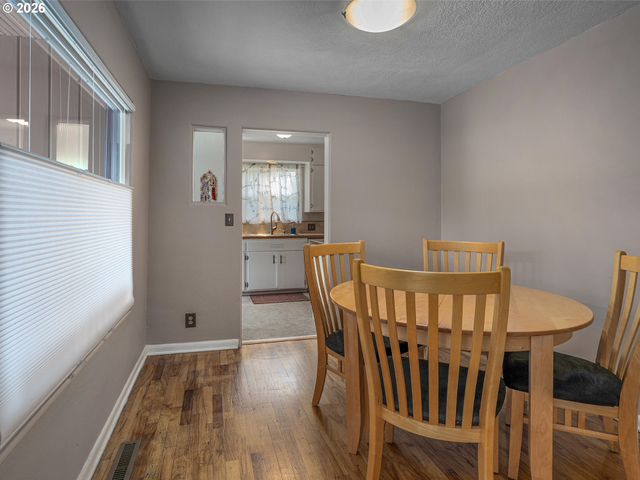 624 Ne EDISON St, Hillsboro, OR 97124