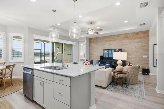 281 MARGARITAVILLE AVENUE, Daytona Beach, FL 32124