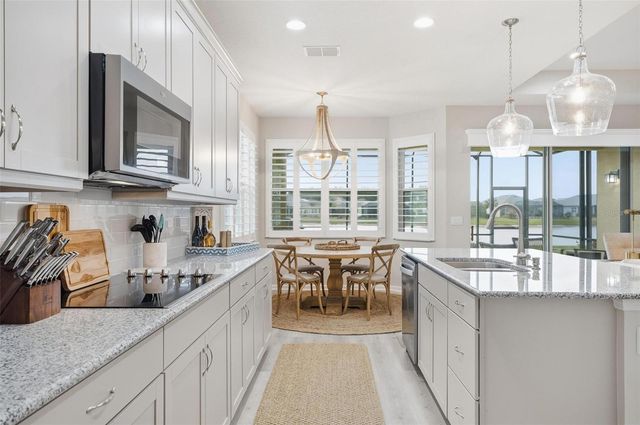 281 MARGARITAVILLE AVENUE, Daytona Beach, FL 32124