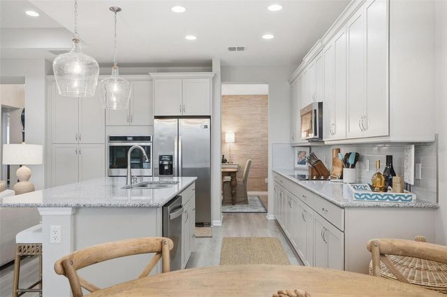 281 MARGARITAVILLE AVENUE, Daytona Beach, FL 32124