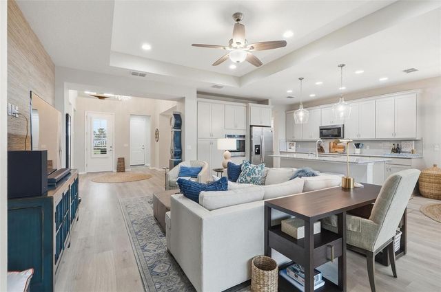 281 MARGARITAVILLE AVENUE, Daytona Beach, FL 32124