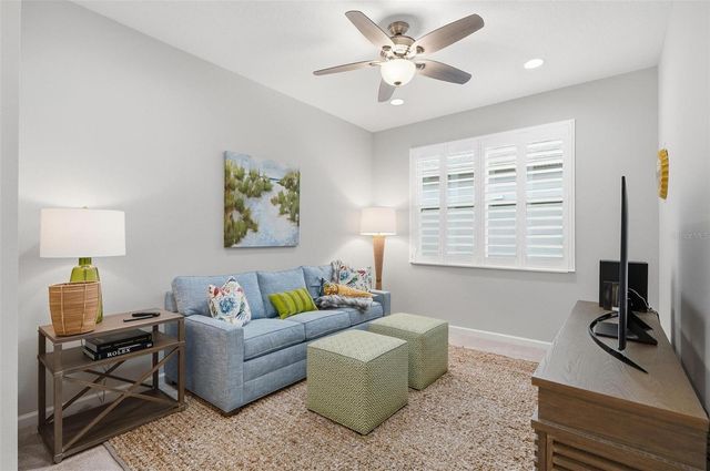 281 MARGARITAVILLE AVENUE, Daytona Beach, FL 32124