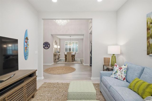 281 MARGARITAVILLE AVENUE, Daytona Beach, FL 32124