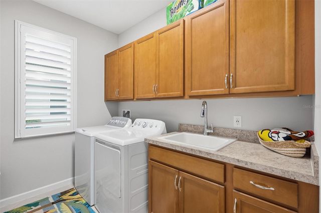 281 MARGARITAVILLE AVENUE, Daytona Beach, FL 32124