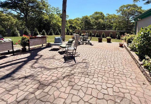 12 Ox Bow Rd., Falmouth, MA 02536