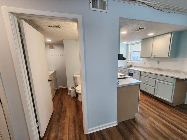 2952 N Dekalb Drive E, Atlanta, GA 30340