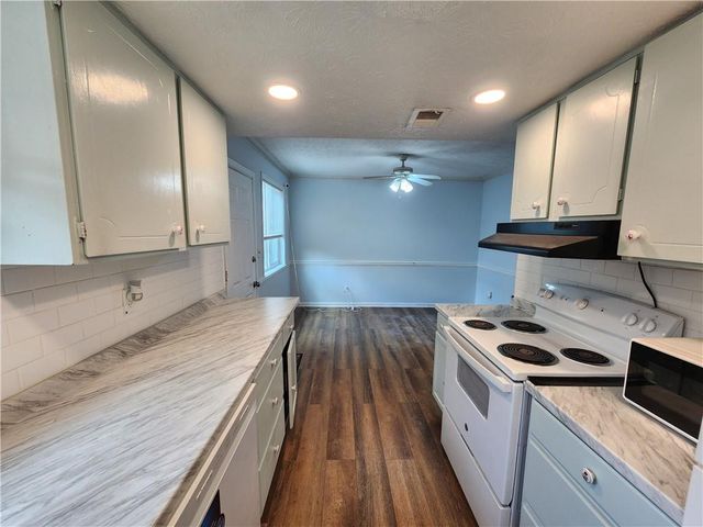 2952 N Dekalb Drive E, Atlanta, GA 30340
