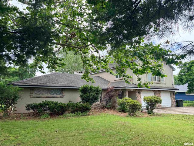 3302 E CEDAR HILLS Drive, Chillicothe, IL 61523
