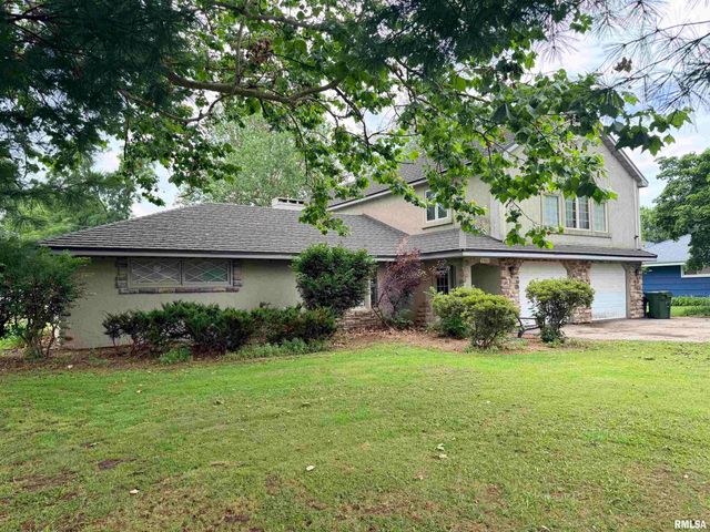 3302 E CEDAR HILLS Drive, Chillicothe, IL 61523
