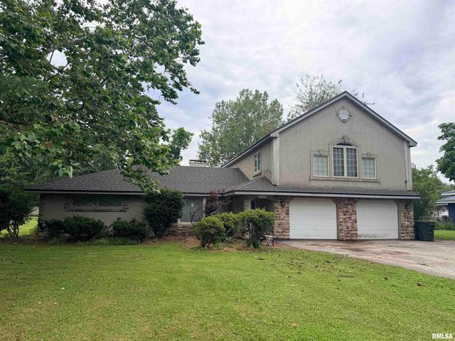 3302 E CEDAR HILLS Drive, Chillicothe, IL 61523
