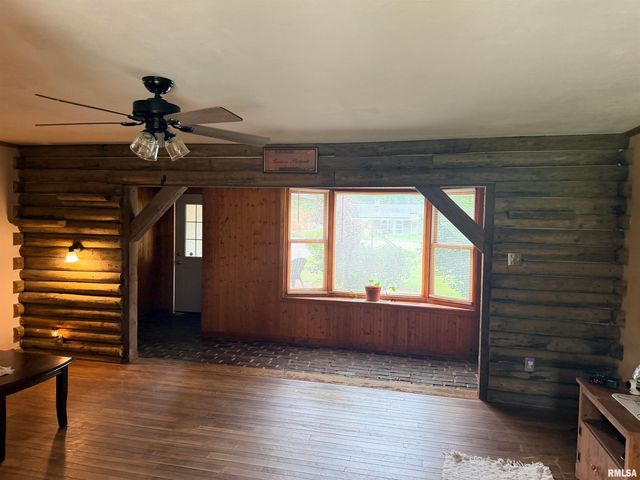 3302 E CEDAR HILLS Drive, Chillicothe, IL 61523