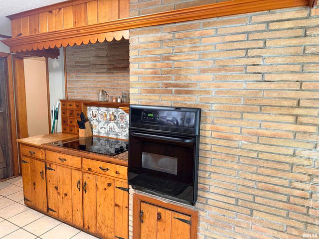 3302 E CEDAR HILLS Drive, Chillicothe, IL 61523