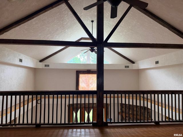 3302 E CEDAR HILLS Drive, Chillicothe, IL 61523