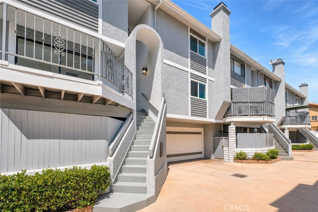 Image 37 of property listing at 2117 Grant Avenue 1, Redondo Beach, CA 90278
