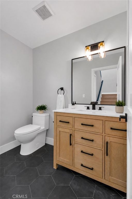 Image 7 of property listing at 2117 Grant Avenue 1, Redondo Beach, CA 90278