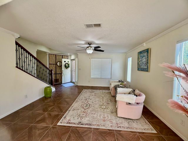 10909 Dream Weaver Drive NW, Albuquerque, NM 87114