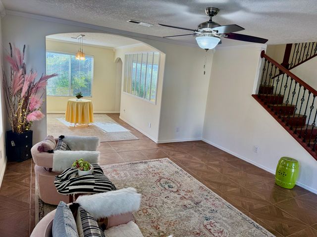 10909 Dream Weaver Drive NW, Albuquerque, NM 87114