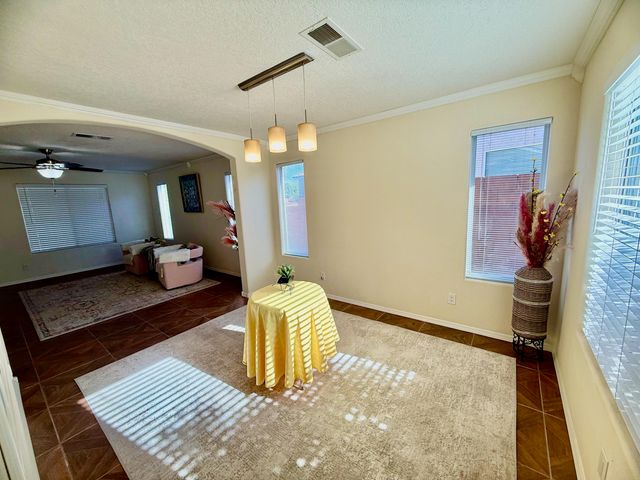 10909 Dream Weaver Drive NW, Albuquerque, NM 87114
