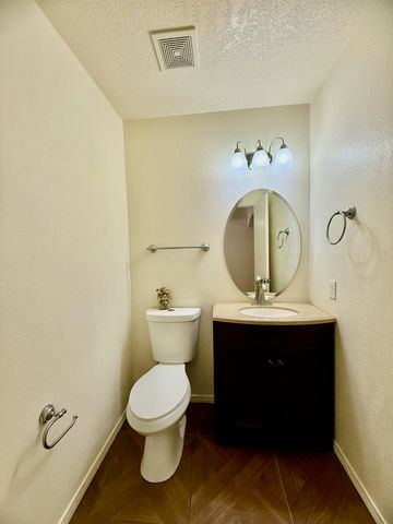 10909 Dream Weaver Drive NW, Albuquerque, NM 87114