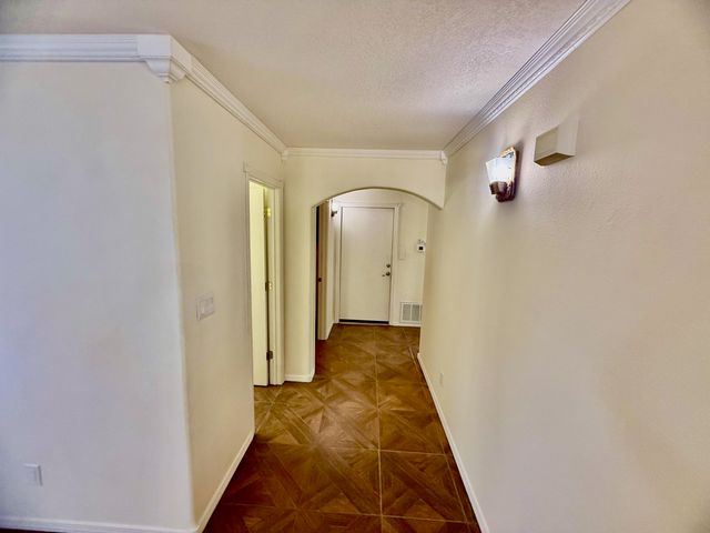 10909 Dream Weaver Drive NW, Albuquerque, NM 87114