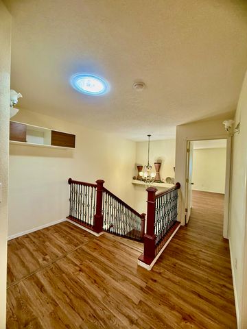 10909 Dream Weaver Drive NW, Albuquerque, NM 87114