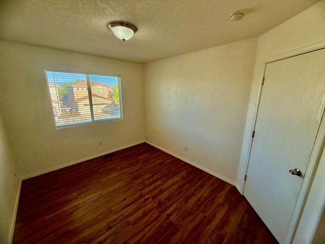10909 Dream Weaver Drive NW, Albuquerque, NM 87114