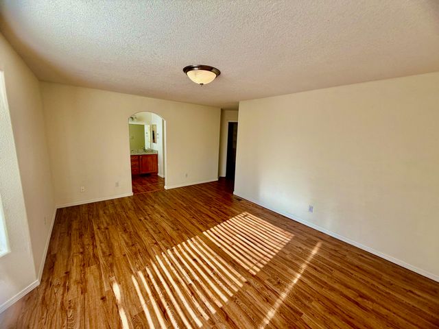 10909 Dream Weaver Drive NW, Albuquerque, NM 87114