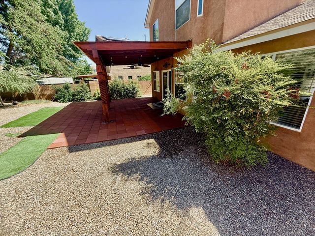 10909 Dream Weaver Drive NW, Albuquerque, NM 87114