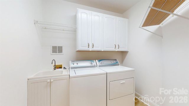 1137 Millwright Lane, Matthews, NC 28104