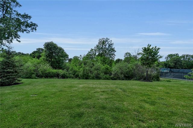 172 Northill Drive A, Amherst, NY 14221