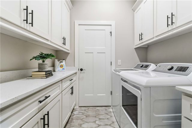 1504 Ridgeline Avenue, Lowell, AR 72745