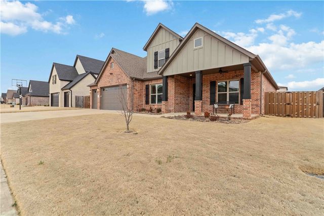 1504 Ridgeline Avenue, Lowell, AR 72745