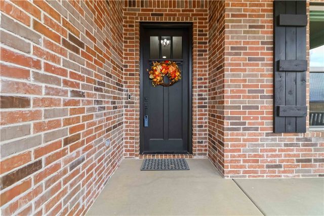 1504 Ridgeline Avenue, Lowell, AR 72745