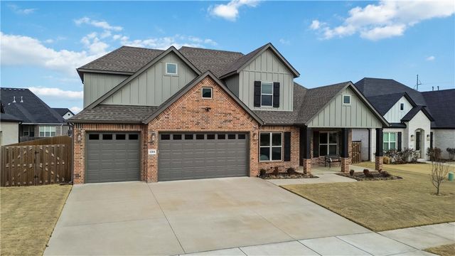 1504 Ridgeline Avenue, Lowell, AR 72745