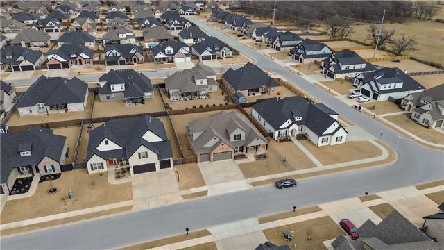 1504 Ridgeline Avenue, Lowell, AR 72745