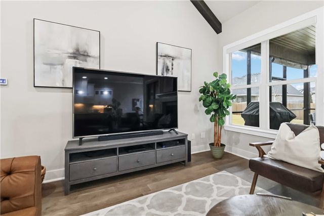 1504 Ridgeline Avenue, Lowell, AR 72745