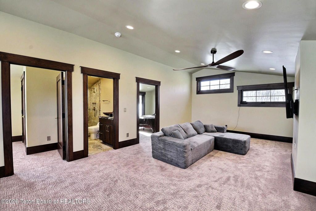 9802 HIDDENWATERS Lane, Victor, ID 83455 photo 18