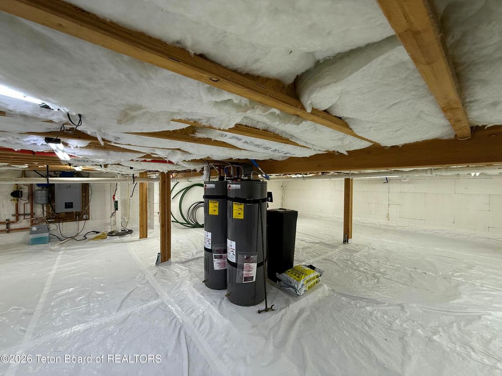 9802 HIDDENWATERS Lane, Victor, ID 83455 photo 33