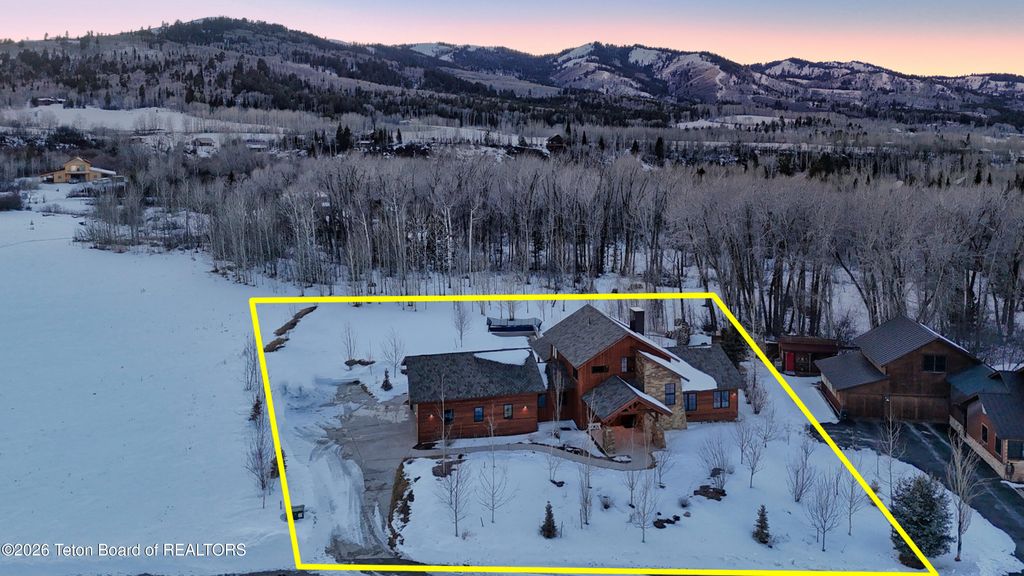 9802 HIDDENWATERS Lane, Victor, ID 83455 photo 35