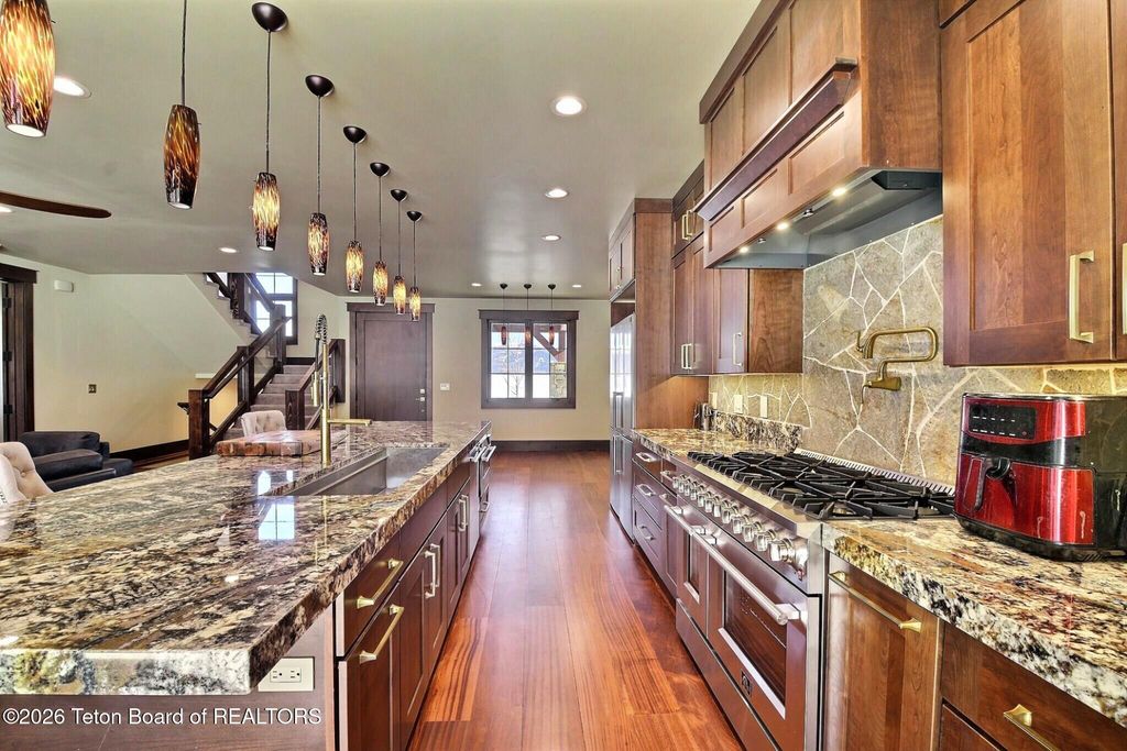 9802 HIDDENWATERS Lane, Victor, ID 83455 photo 5