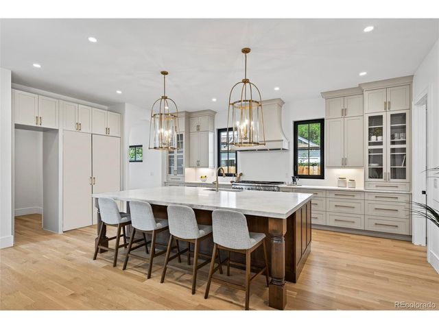 2045 S Cook St, Denver, CO 80210