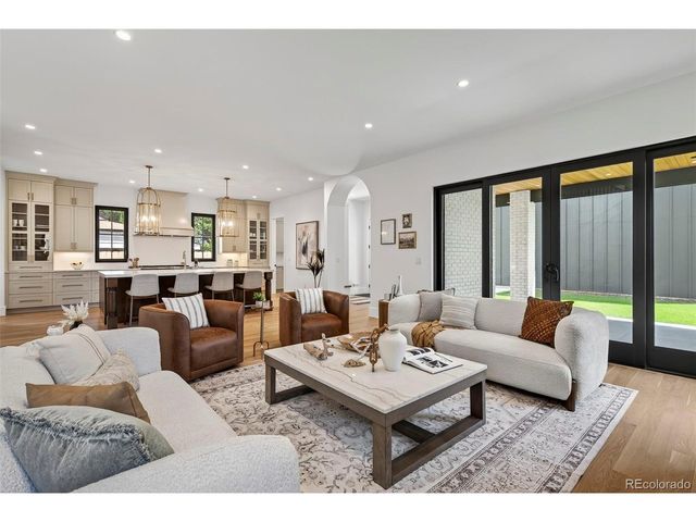 2045 S Cook St, Denver, CO 80210