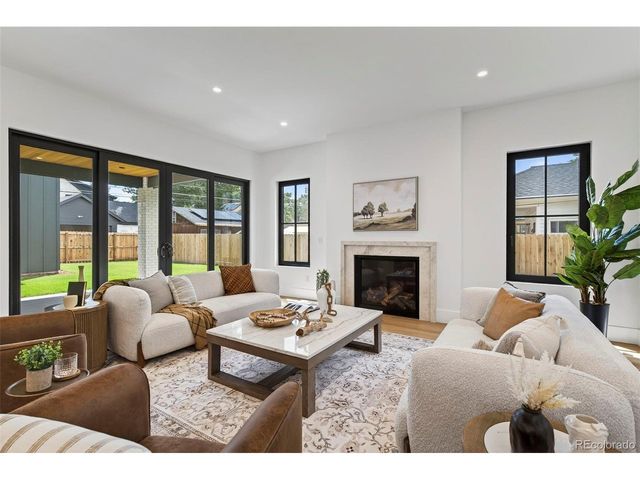 2045 S Cook St, Denver, CO 80210